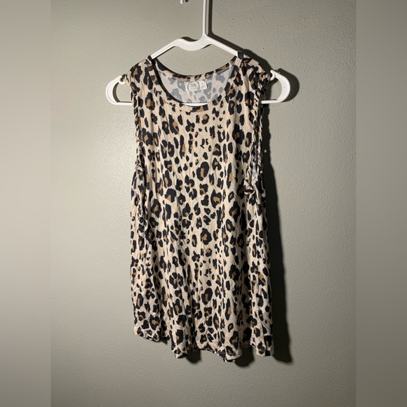 Maurices 24/7 Cheetah print tank top - size large - Picture 1 of 7